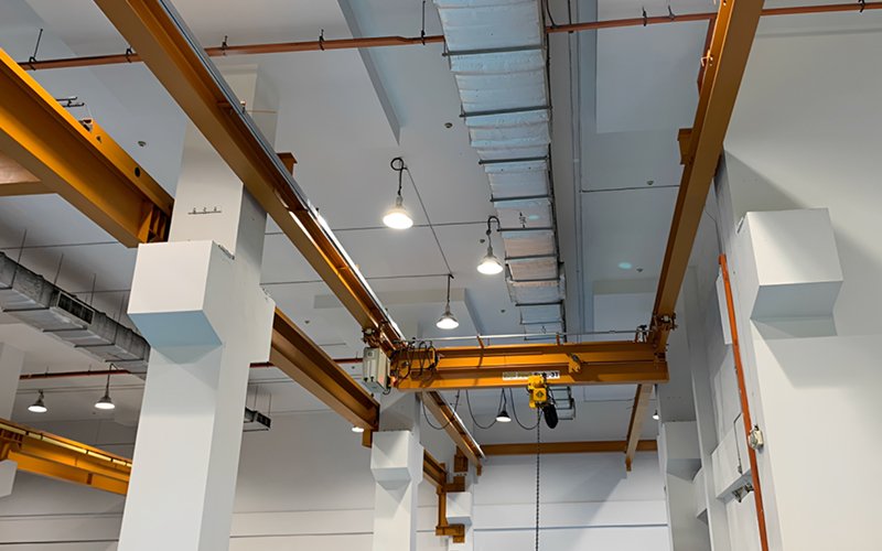 Overhead-crane-runway-system-installed-in-an-industrial-facility.jpg Overhead crane runway system installed in an industrial facility