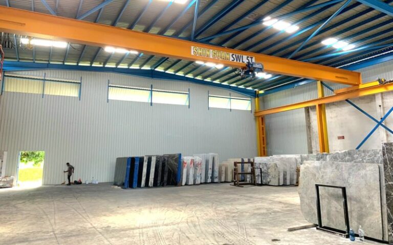 single-girder-eot-crane-factory-warehouse-installation